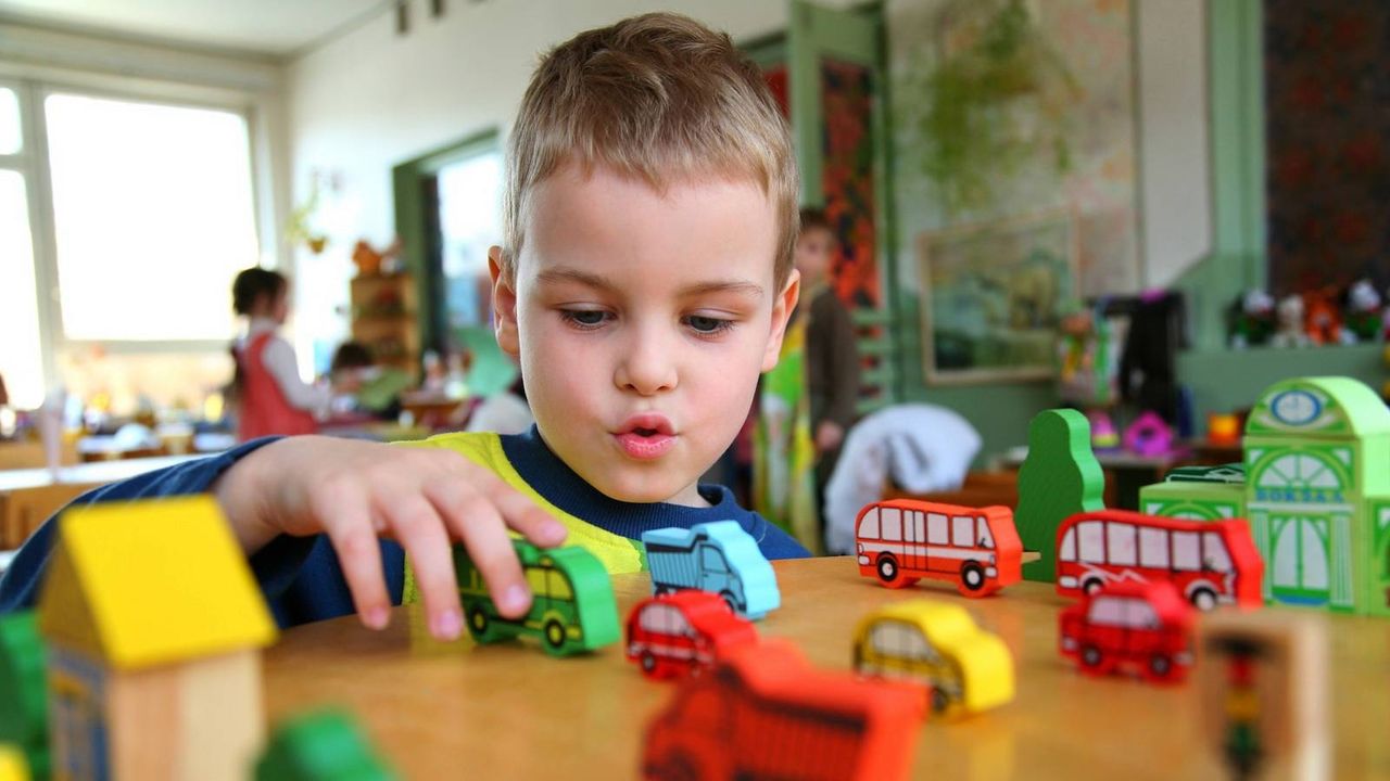 Pavel Filip cere ministerului să revină la decizia privind vacanța pentru grădinițe. 