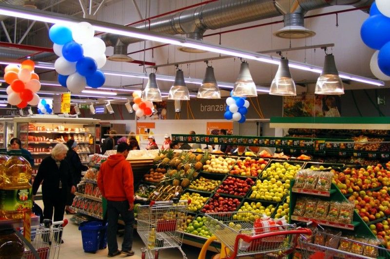 Prețurile la produsele alimentare au scăzut în 2016 pentru al cincilea an consecutiv.