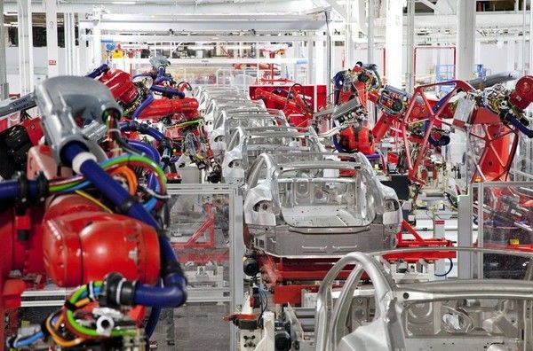 Tesla лишилась третьего топ-менеджера с начала месяца.