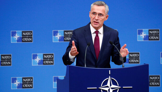 Генсек НАТО заявил, что ожидает прозрачного расследования ситуации с Навальным.
