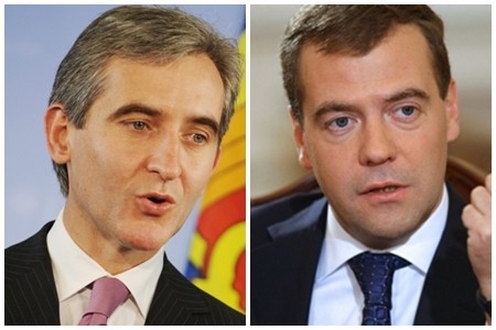 Накануне поездки в Минск, где проходил саммит, молдавский премьер заявил, что надеется, что ему удастся пообщаться с Медведевым в ходе мероприятия.