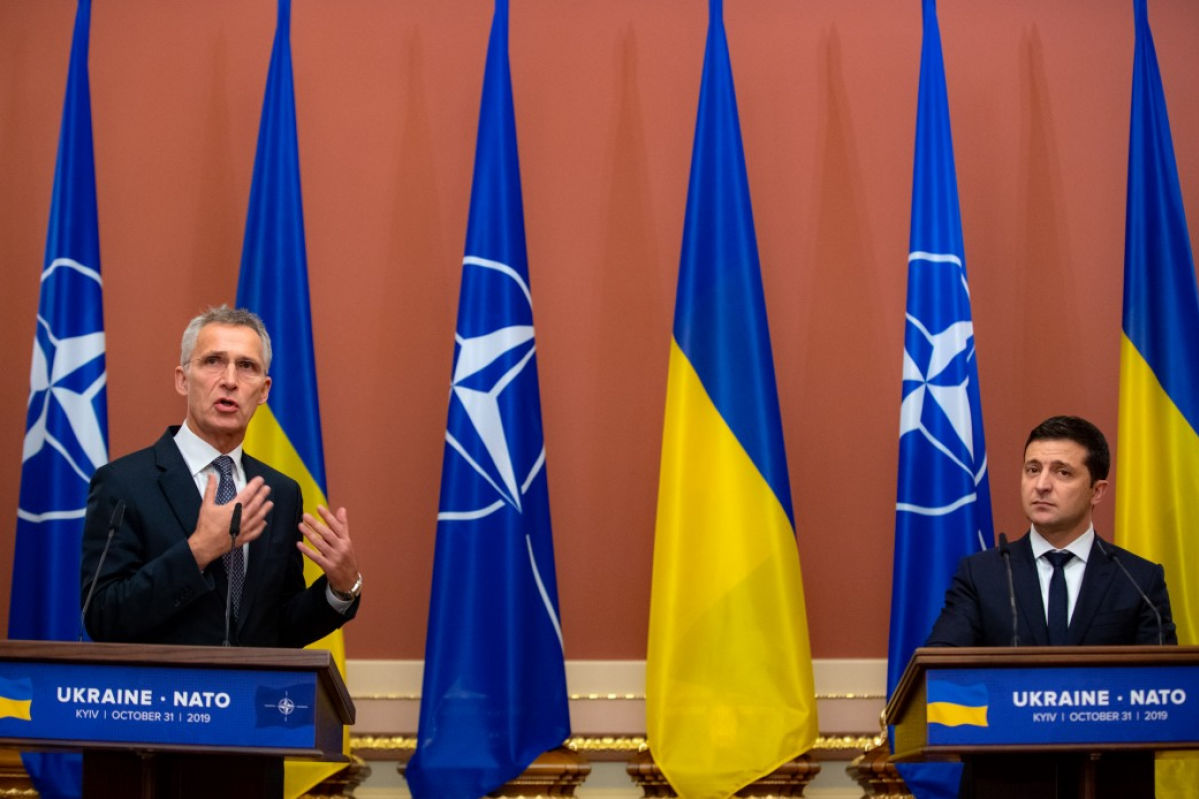 Зеленский прокомментировал получение Украиной статуса партнера в НАТО.