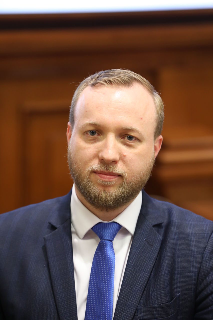 У нового главы СИБ есть гражданство другой страны.