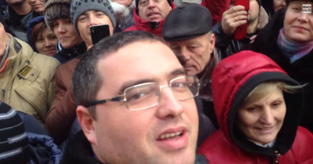 Cu cât mai repede se desfășoară alegerile locale cu atât mai devreme desfășurăm alegerile anticipate”, scrie Renato Usatîi.