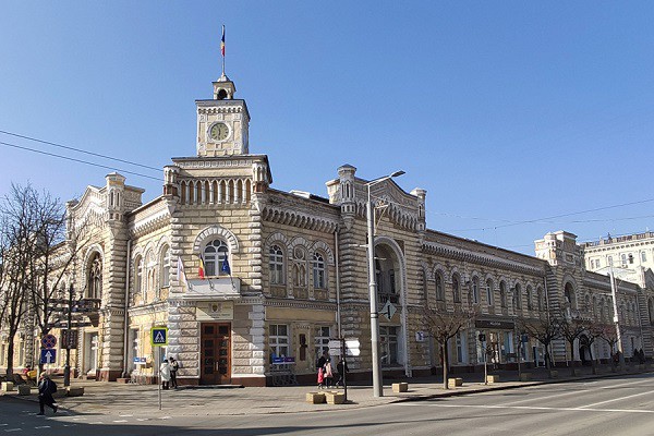 Утверждены поправки к столичному бюджету.