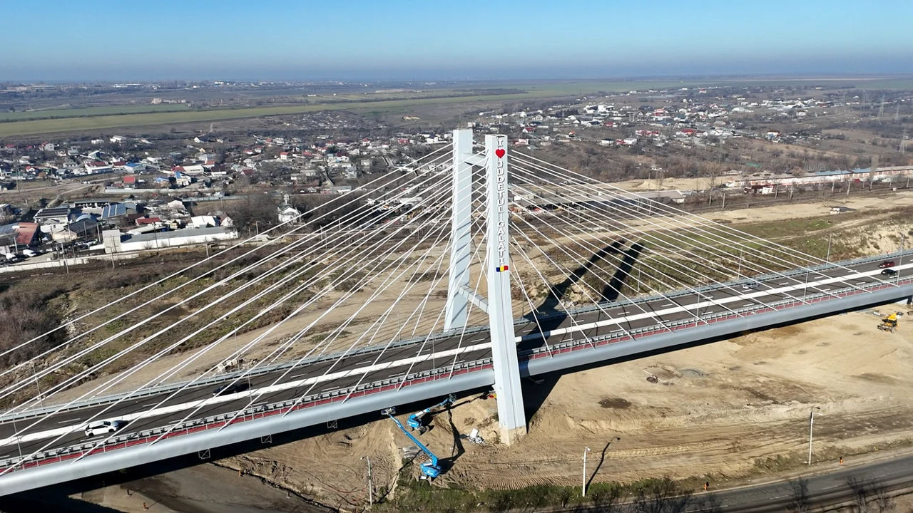 Primul pod hobanat din istoria orașului Galați, inaugurat.