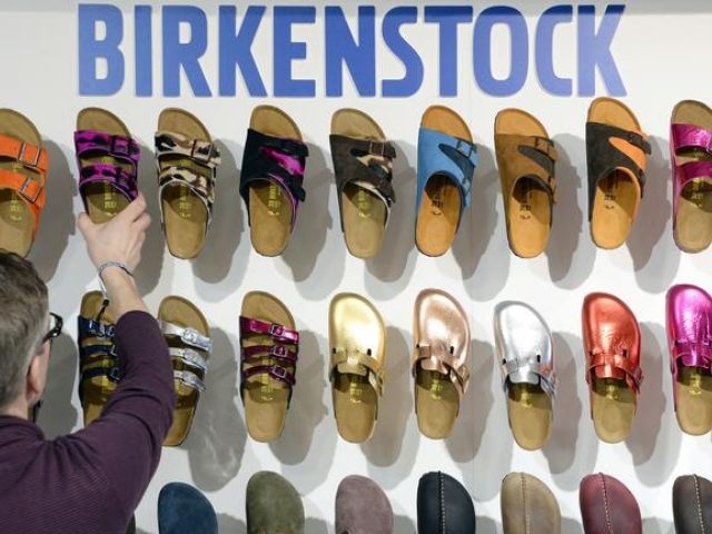 Наследники производителя сандалий Birkenstock стали миллиардерами.
