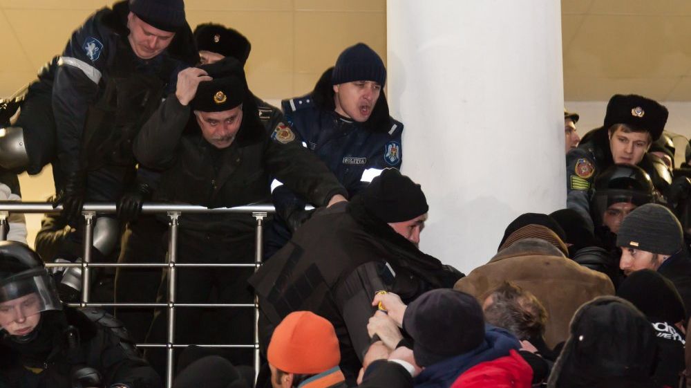Freedom House отнес Молдову к категории стран с «гибридной политической системой».