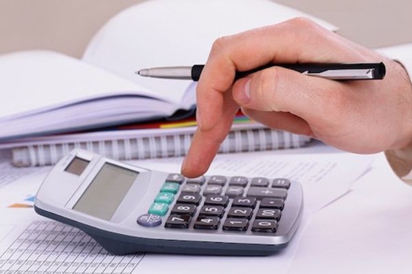 Antreprenorii cu mai mult de 5 angajați vor raporta fiscal în mod electronic.