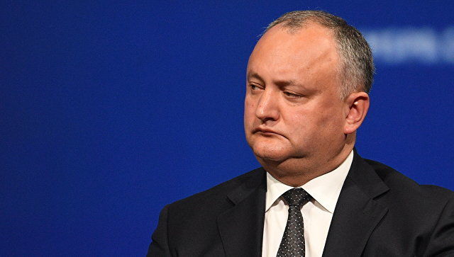Dodon: Retrogradați și penalizați cei care nu au executat ordinul. Foto: moldova.org