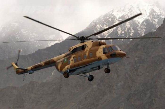 Un elicopter cu 17 persoane la bord, dintre care 11 diplomaţi străini, s-a prăbuşit vineri în nordul Pakistanului. Foto: digi24.ro
