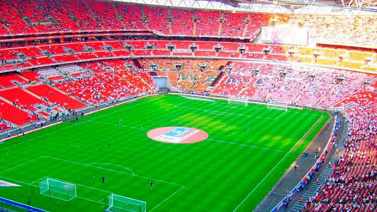 Финал чемпионата Европы по футболу 2028 года пройдет на стадионе Wembley.
