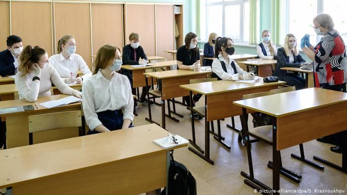 Минздрав: 5 классов находятся на самоизоляции,  89 учеников болеют COVID.