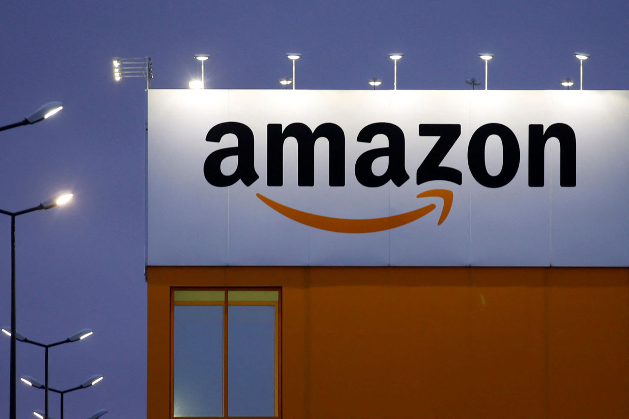 Bloomberg: Amazon стала первой компанией в мире, потерявшей $1 триллион.