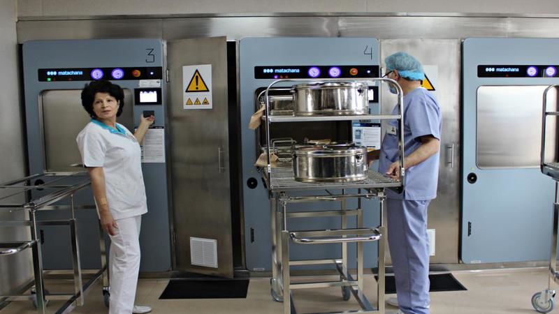 В Онкоинституте появится современная служба стерилизации инструментов.
