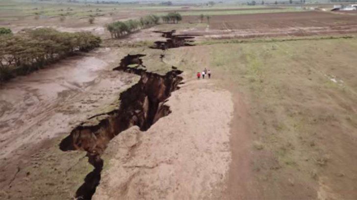 Africa se rupe în două.