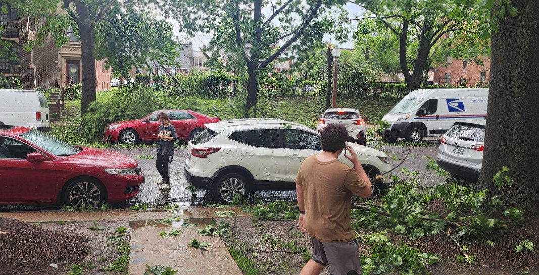 O tornadă devastatoare a lovit un stat din SUA: Sunt înregistrate decese.