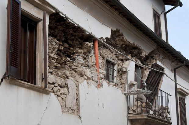Cutremurul din Italia: 2.600 de persoane, sinistrate după seism