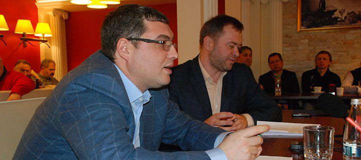 Усатый: “Досрочные выборы состоятся осенью 2016 года”.