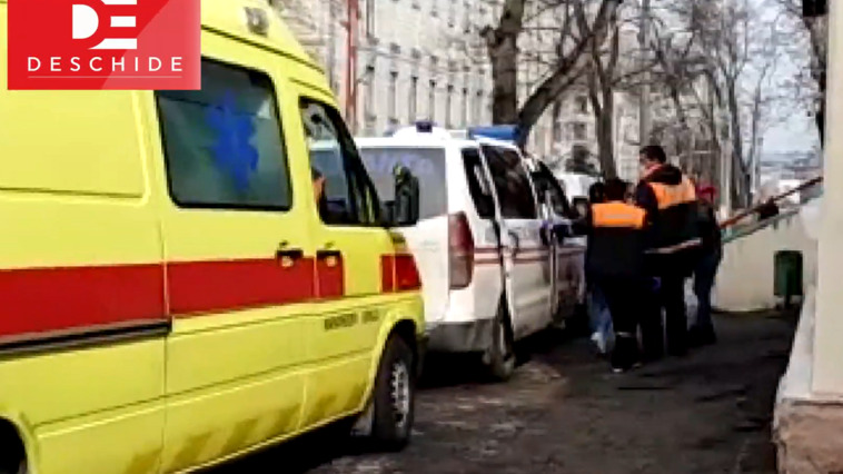 Транспортация пациентов с подозрением на коронавирус попала на видео.