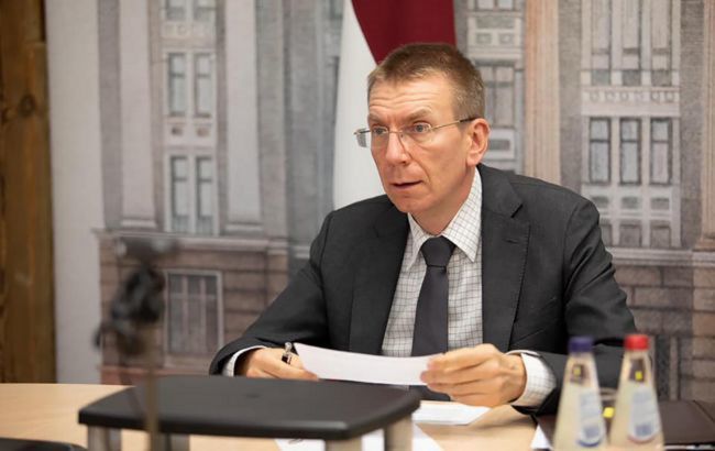 Латвия вслед за Литвой понизила уровень дипломатических отношений с Россией.