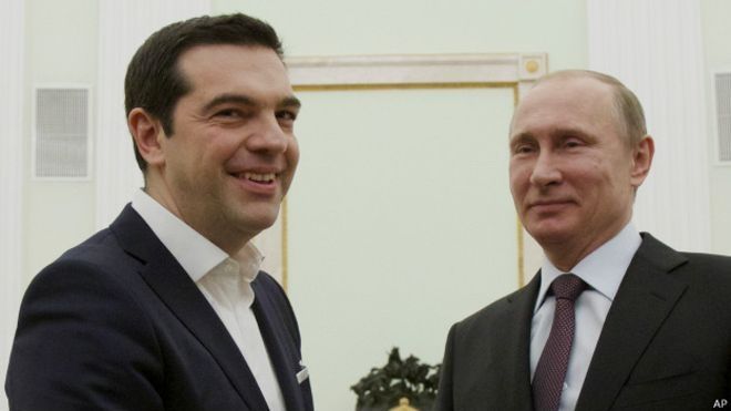Ципрас, выступая вместе с Путиным на пресс-конференции после переговоров, выразил свое несогласие с санкциями, введенными Евросоюзом и США против России за ее вторжение на Украину.