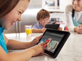 Amazon распродала все запасы планшетов Kindle Fire.