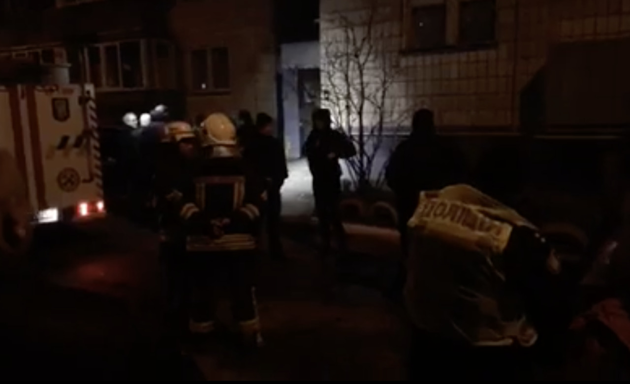 В Киеве в доме прогремел мощный взрыв.