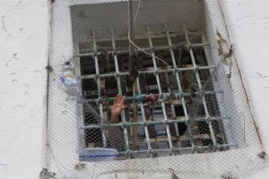 Centrul pentru Drepturile Omului le recomandă autorităților să închidă Penitenciarul numărul 13 din capitală