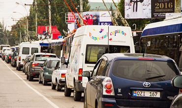 InfoTrafic: Străzi de evitat la această oră. Recomandări pentru șoferi