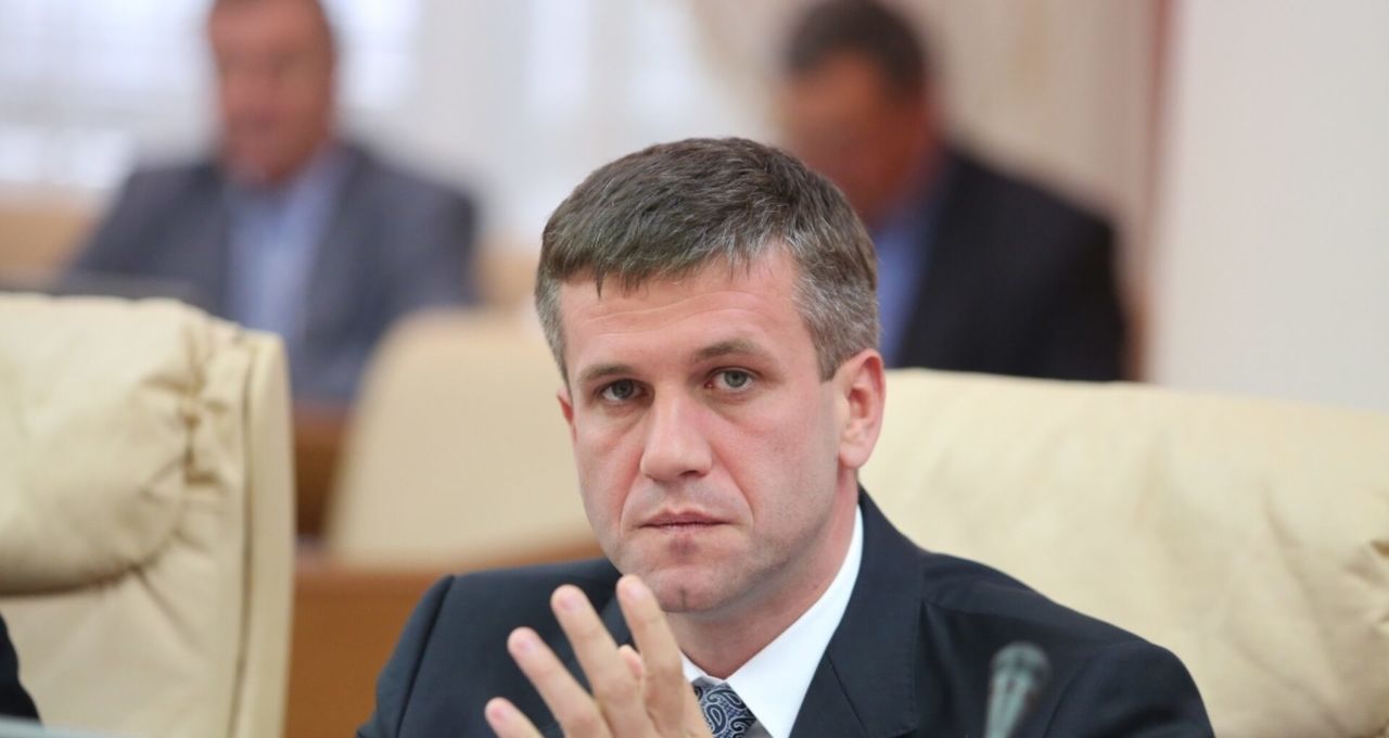 НОН выясняет, откуда у Ботнаря 145 000 евро на выплаты турецким учителям.