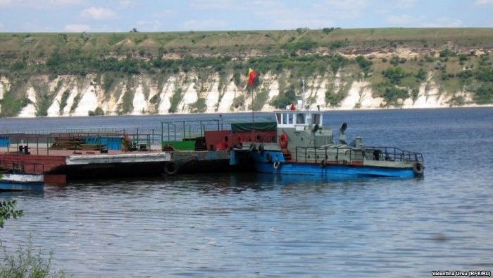 16 августа, во второй половине для у парома во время движения оборвался трос.