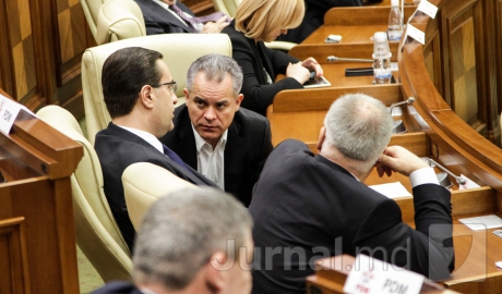 Negocierile PLDM-PD-PL pentru formarea coaliţiei de guvernare nu se mişcă din loc din cauza Partidului Democrat.