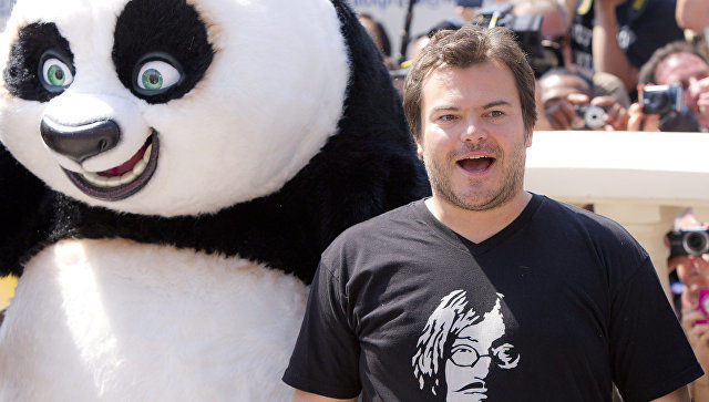 Сообщения о смерти Джека Блэка появились на странице Tenacious D около трех часов назад.