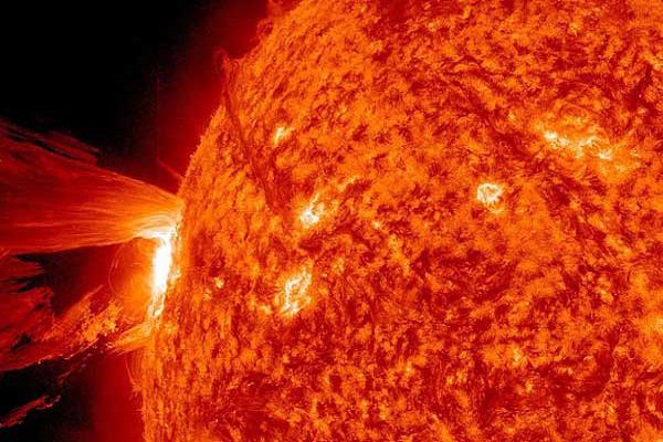 На Землю надвигается мощная магнитная буря. Фото: innov.ru