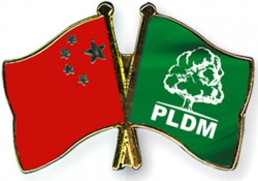 PL aşteptă explicaţii de la liberal-democraţi despre motivele deplăsării în China.
