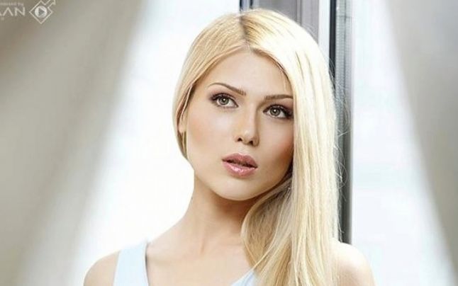 Managerul şi producătorul Alexandrei Stan, şi-a înlocuit vedeta internaţională cu o basarabeancă blondă şi suplă.