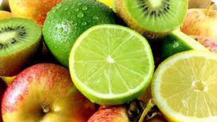 Alimentatia echilibrata, activitatile zilnice si un somn odihnitor vor fi elementele esentiale pentru a mentine un sistem imunitar puternic. 