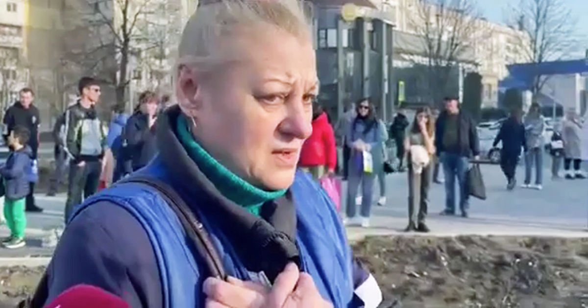 Кондуктор троллейбуса, сбившего девочку на Чеканах, ушла в отпуск.