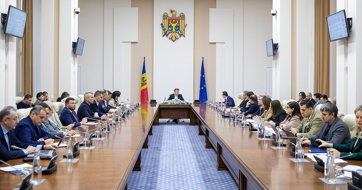 Первое заседание правительства в 2025 году состоится 15 января.