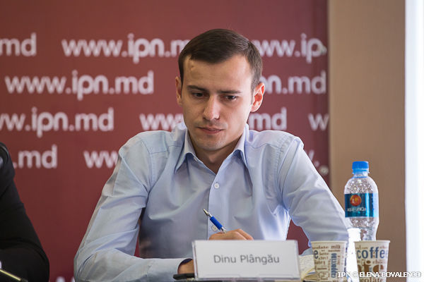 Представитель Политической партии „Платформа достоинство и правда” Дину Плынгэу.
