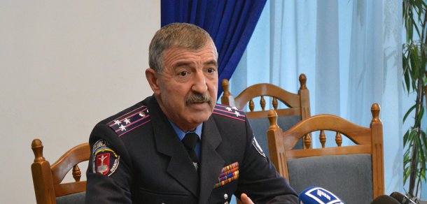 Fostul şef al Poliţiei de OrdineaPublică din Odessa Dmitrii Fucerdji, a fost reţinut de către organele de drept fiind acuzat de iresponsabilitate în cazul violenţelor de pe 2 mai, scrie news.liga.com.