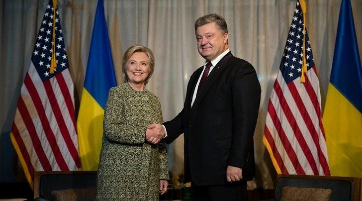 Украина пыталась помочь Клинтон победить на выборах.