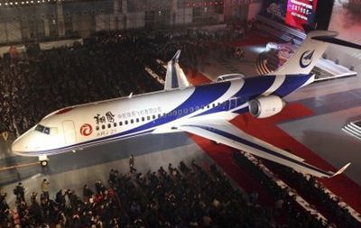 ARJ-21 будет летать на внутренних маршрутах. Фото: evz.ro