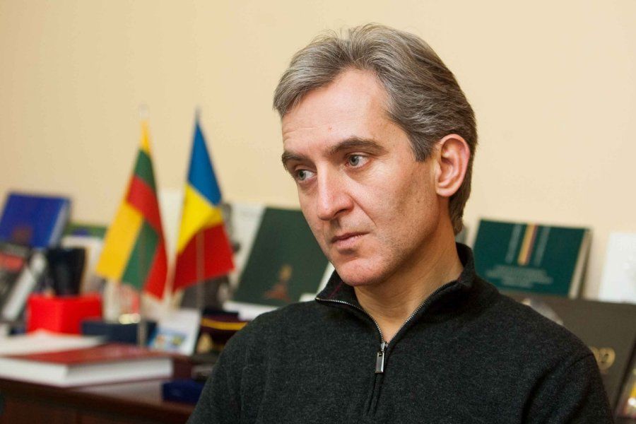 Candidatul PPEM, Iurie Leancă, s-a prezentat în această dimineaţă la secţia de votare. Foto: basarabia.md