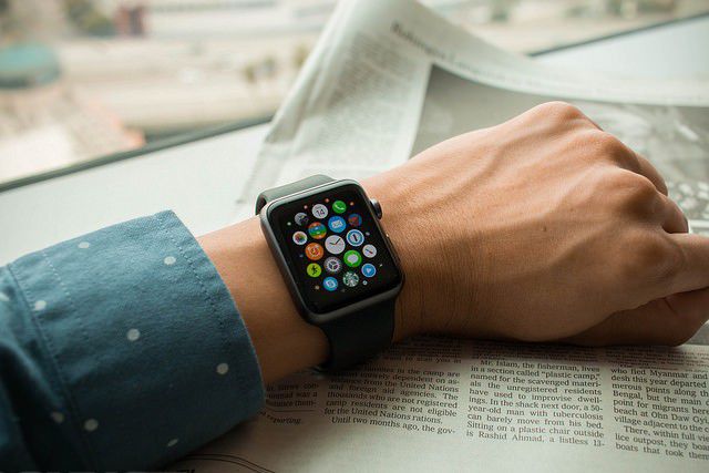 Swatch Group может потребовать запрета на продажу и продвижение iWatch в Молдове.