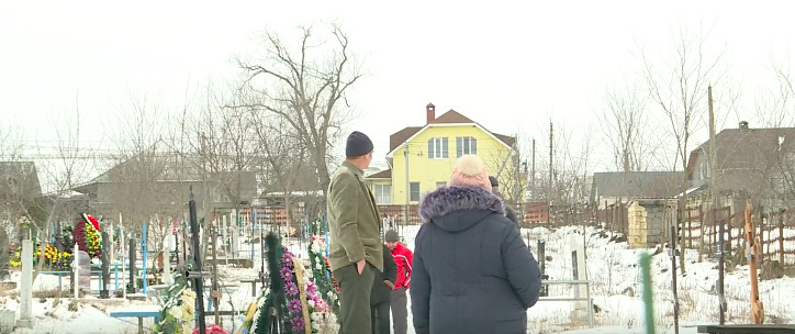 Жители Мэрдэреуки требуют по всей строгости наказать осквернителей могил