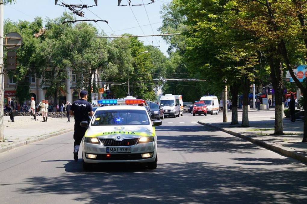 În această dimineață, o mulțime de polițiști pe străzile Capitalei. Foto: inspectoratul național de patrulare