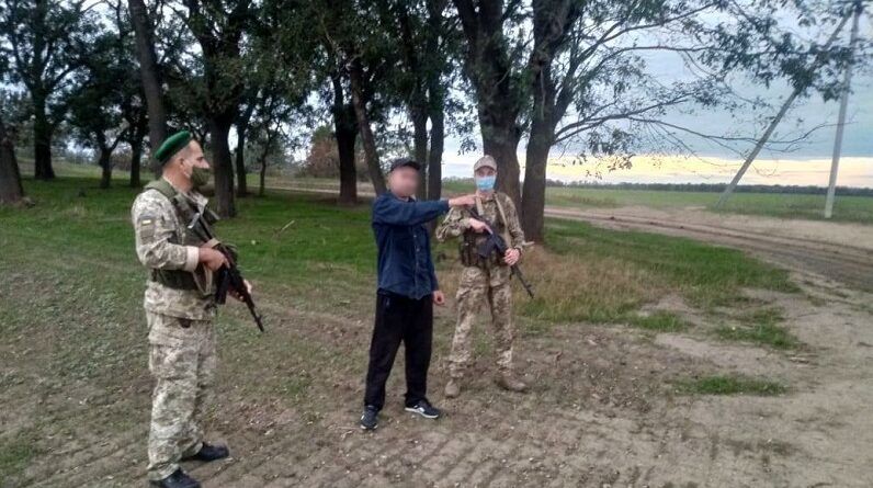 Молдаванин пытался незаконно пересечь украинскую границу.