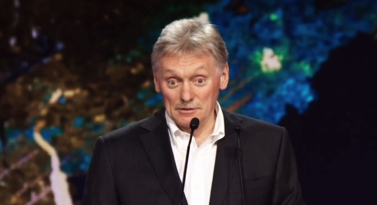 Песков назвал враньем слухи про двойников Путина и про его бункер.